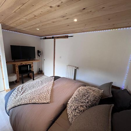 Chambre Individuelle Avec Salle D'Eau - Wc Et Parking 라 플라뉴 외부 사진