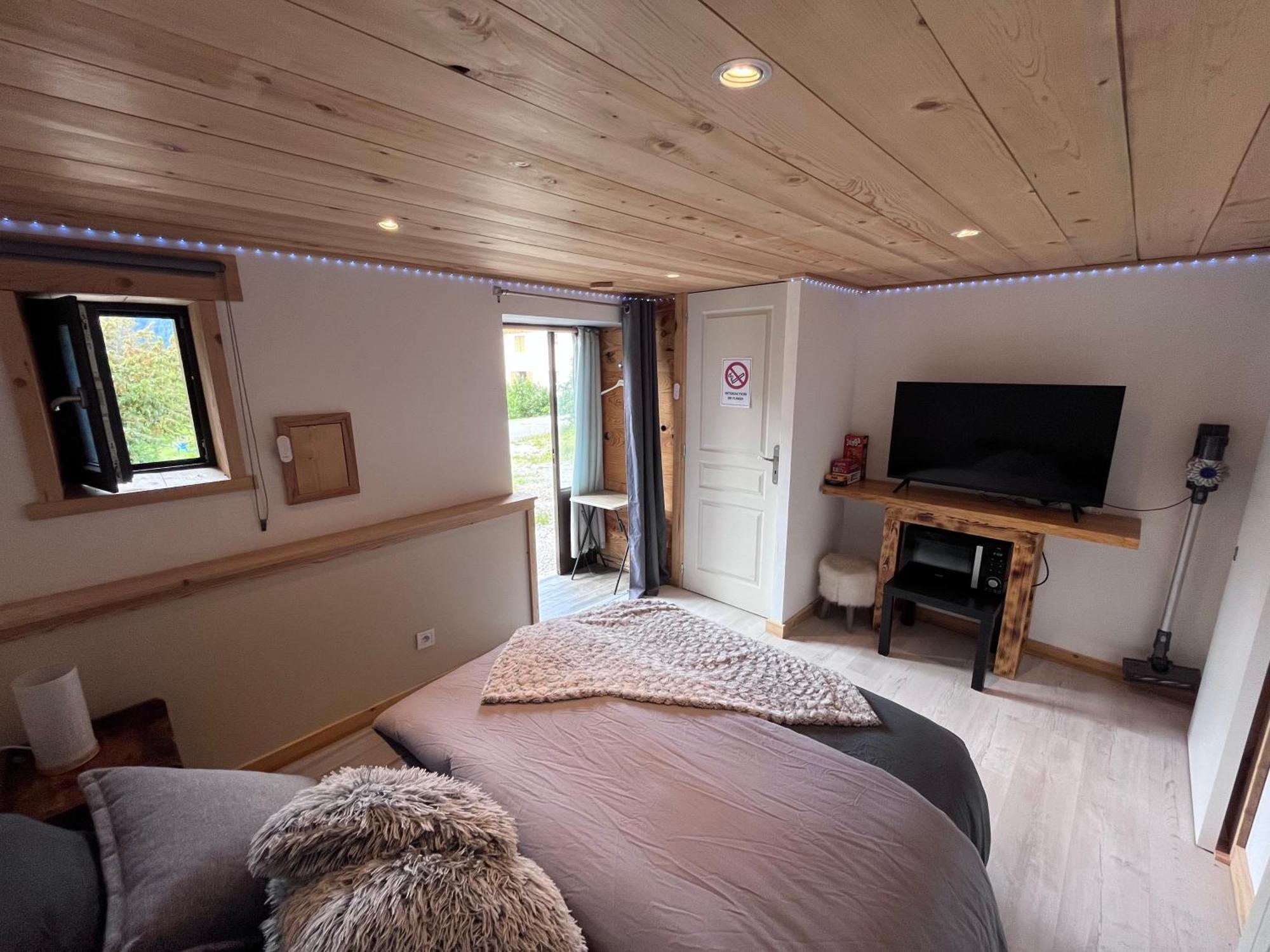 Chambre Individuelle Avec Salle D'Eau - Wc Et Parking 라 플라뉴 외부 사진